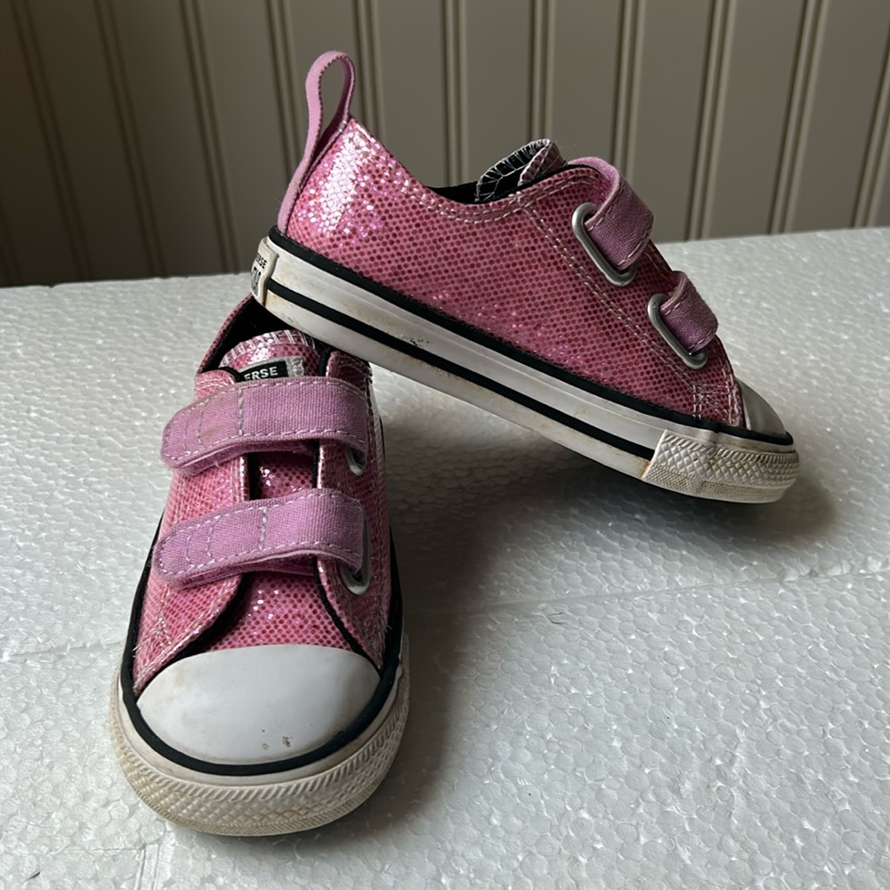 Converse All Star Glitter Sparkle sneaker hook&Loop Closure toddler size 7 pink